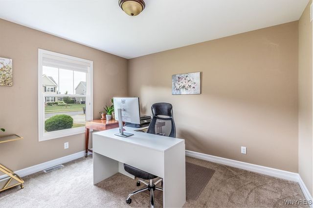 63 Castlewood Court, Grand Island, NY 14072