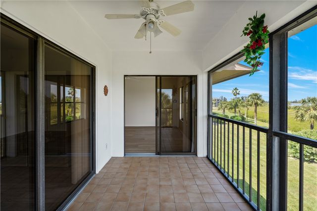 6165 S Mirror Lake Drive 307, Sebastian, FL 32958