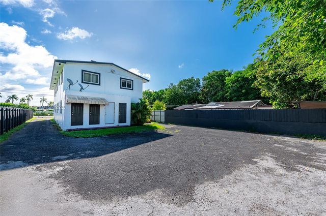 520 SW Krome Ter, Homestead, FL 33030