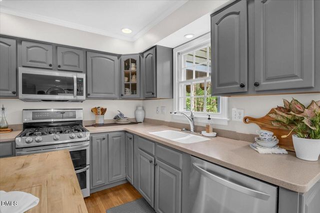 11820 Edgewater Court, Raleigh, NC 27614