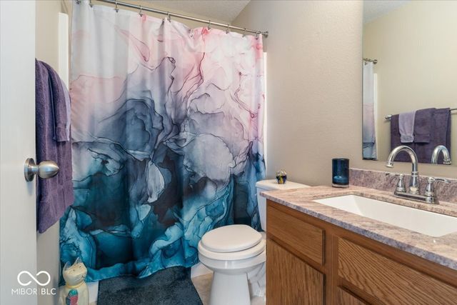 319 Brookstone Drive, Greenfield, IN 46140