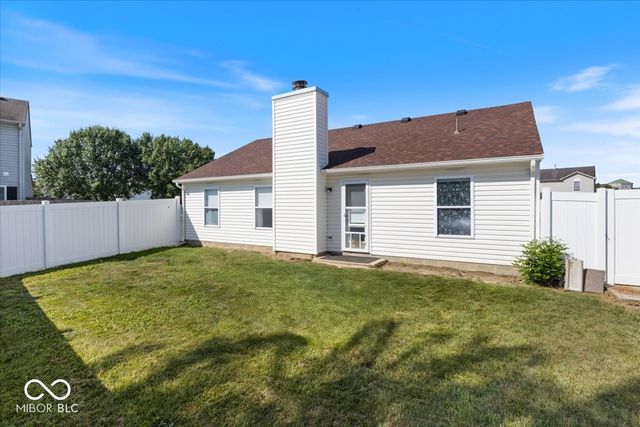 319 Brookstone Drive, Greenfield, IN 46140