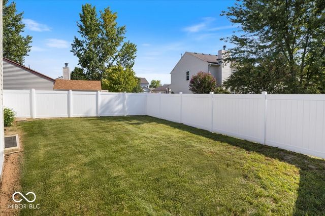 319 Brookstone Drive, Greenfield, IN 46140