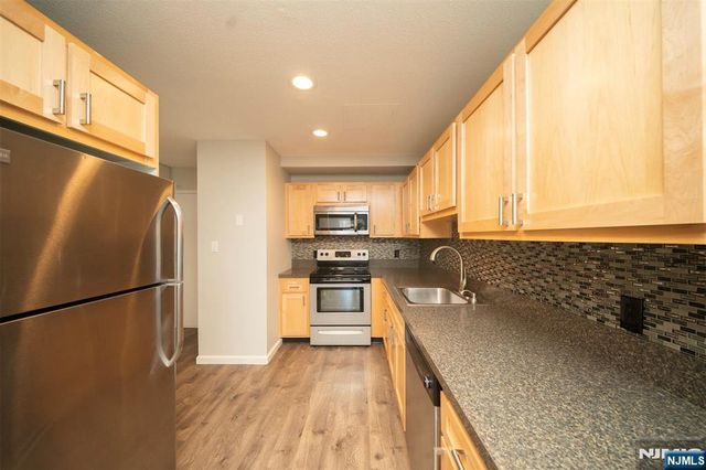 115 Polifly Road 5D, Hackensack, NJ 07601