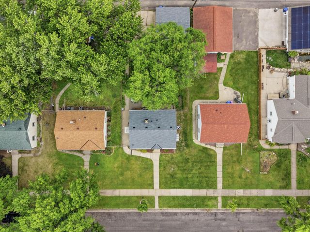 1953 Nebraska Avenue E, Saint Paul, MN 55119