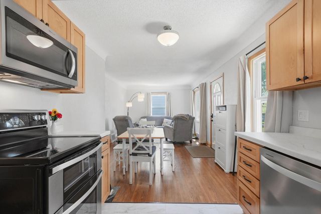 1953 Nebraska Avenue E, Saint Paul, MN 55119