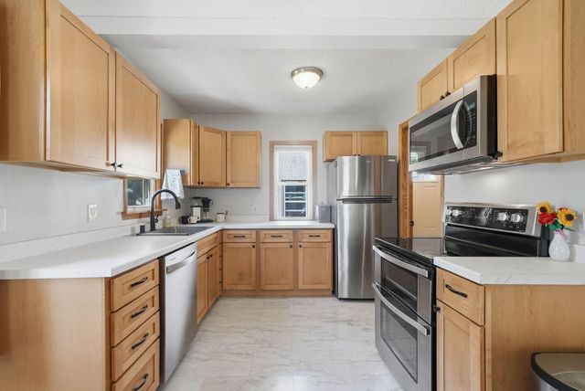 1953 Nebraska Avenue E, Saint Paul, MN 55119