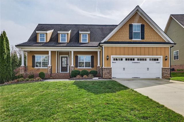 4670 Fairway Run Drive, Pfafftown, NC 27040