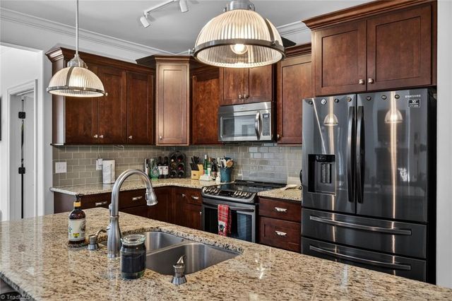 4670 Fairway Run Drive, Pfafftown, NC 27040