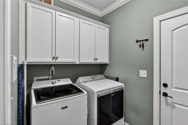 4670 Fairway Run Drive, Pfafftown, NC 27040