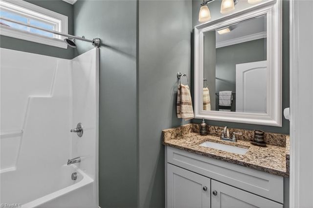 4670 Fairway Run Drive, Pfafftown, NC 27040