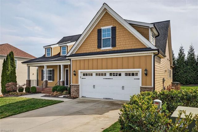 4670 Fairway Run Drive, Pfafftown, NC 27040