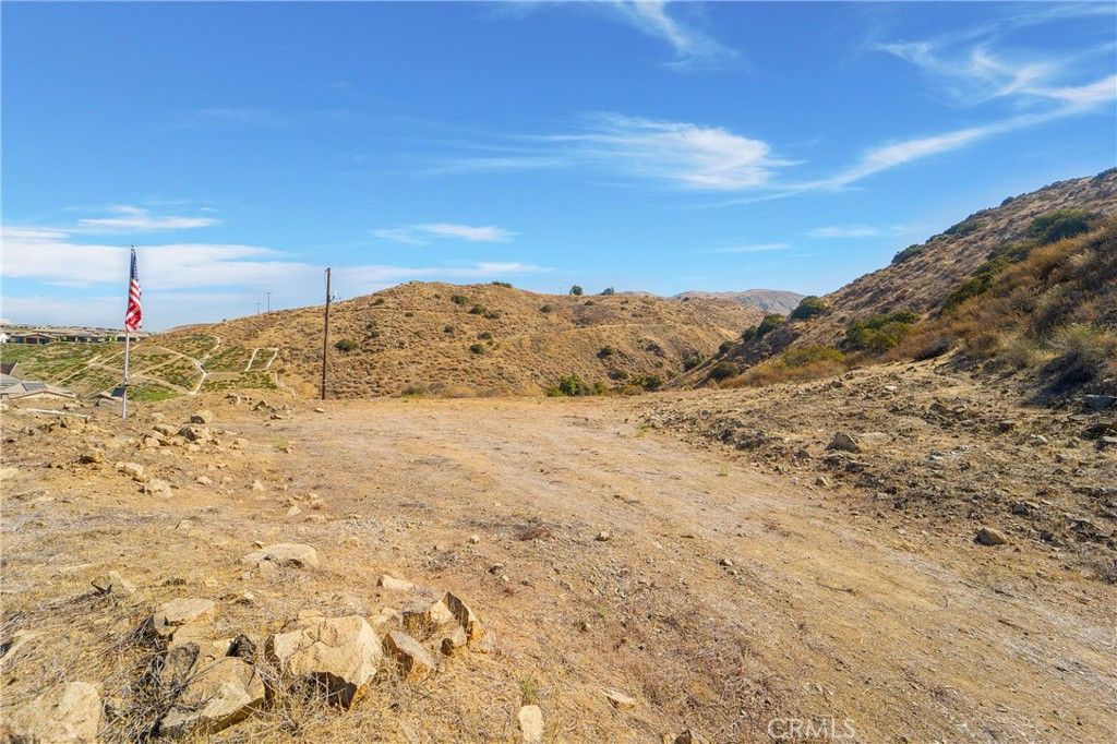 Image 10 of property listing at 11085 Canyon Circle, Corona, CA 92883