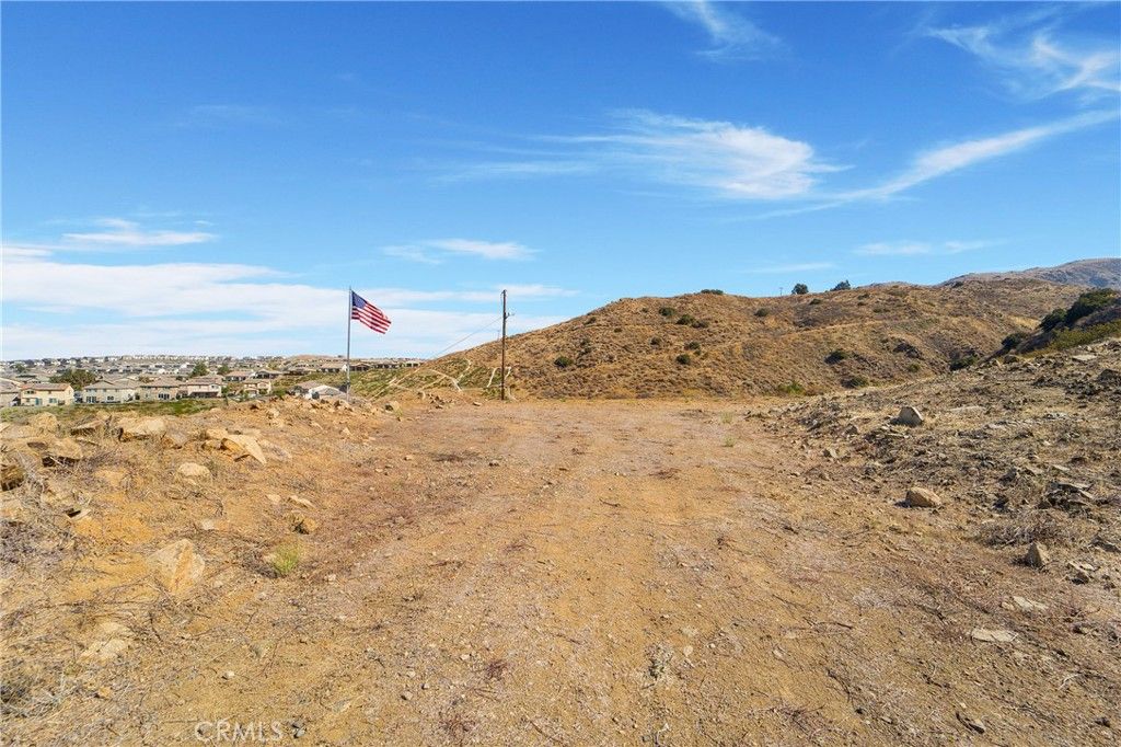 Image 13 of property listing at 11085 Canyon Circle, Corona, CA 92883