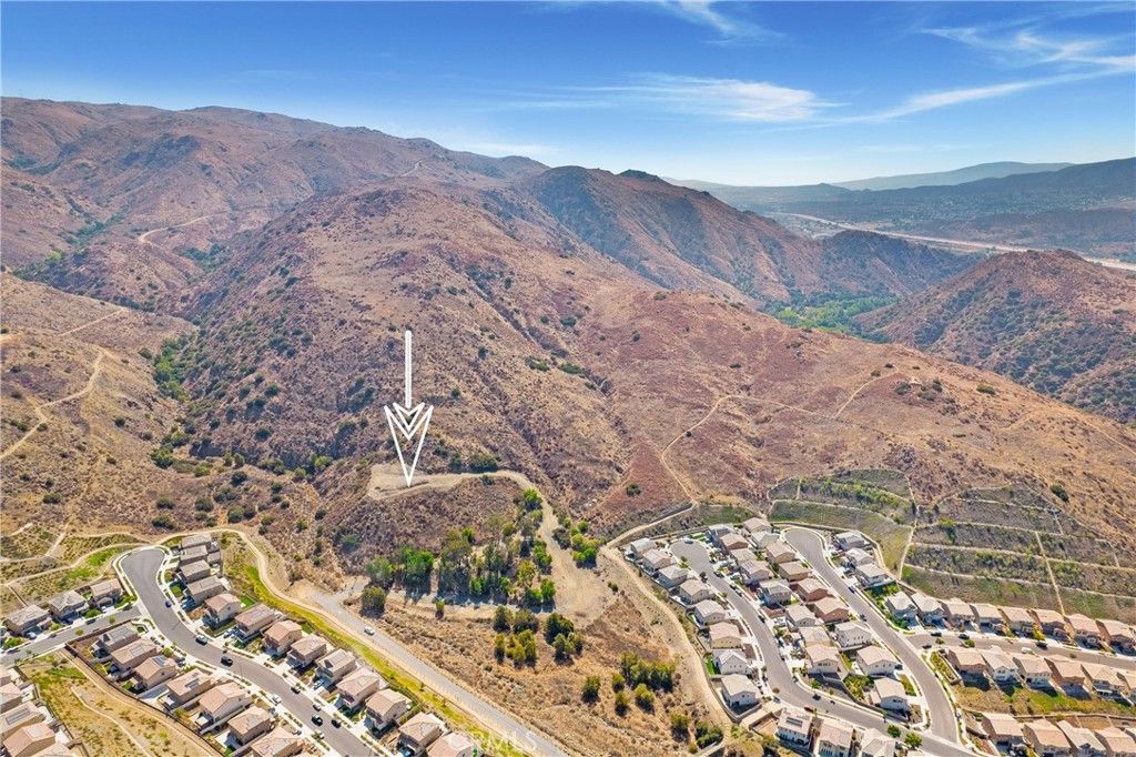 Image 22 of property listing at 11085 Canyon Circle, Corona, CA 92883