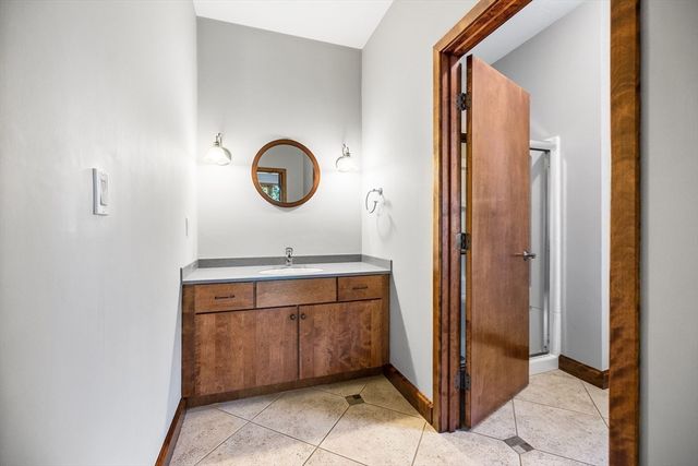 14 Hillside Ave, Southborough, MA 01772