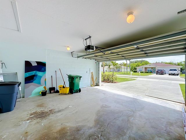6416 Las Palmas Way, Port St. Lucie, FL 34952