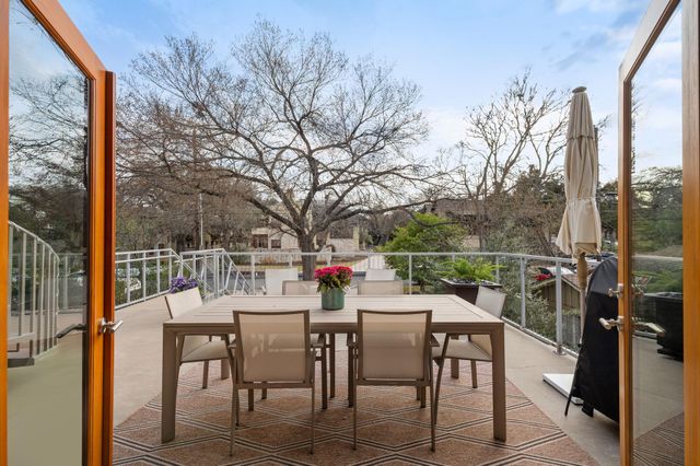 1700 Ravey ST A, Austin, TX 78704