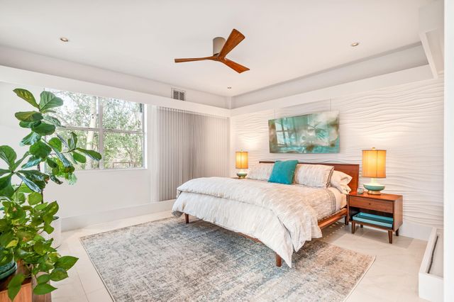 1700 Ravey ST A, Austin, TX 78704