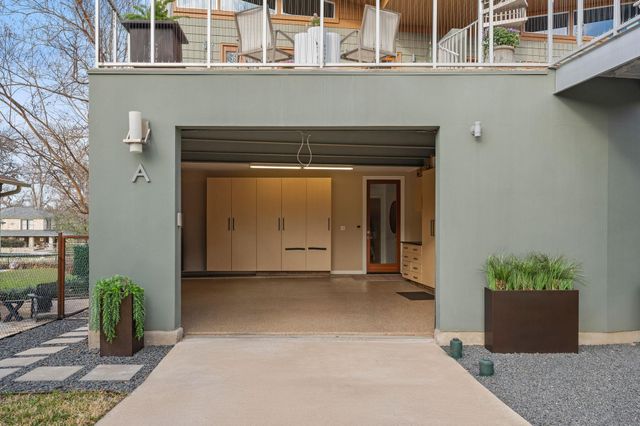 1700 Ravey ST A, Austin, TX 78704