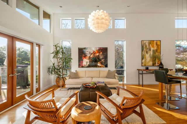 1700 Ravey ST A, Austin, TX 78704