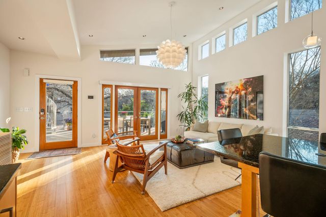 1700 Ravey ST A, Austin, TX 78704