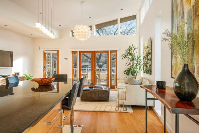 1700 Ravey ST A, Austin, TX 78704