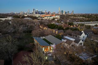 1700 Ravey ST A, Austin, TX 78704