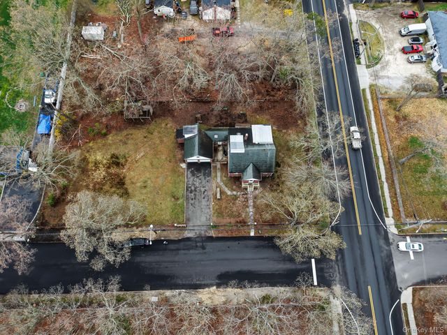 25 Revilo Avenue, Shirley, NY 11967