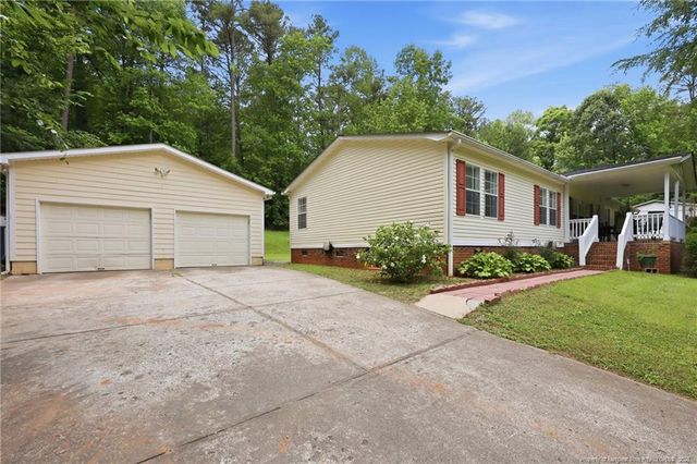 1427 Cherokee Trail, Sanford, NC 27332