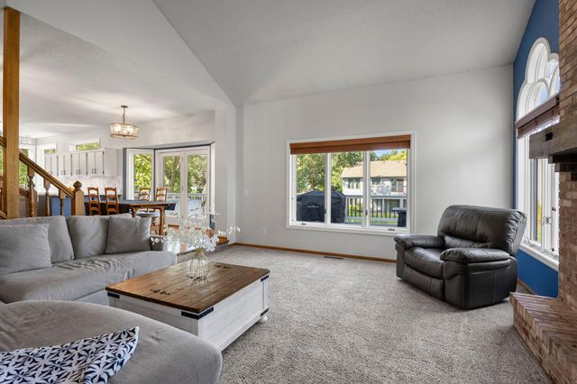 13635 Gardenia Path, Apple Valley, MN 55124