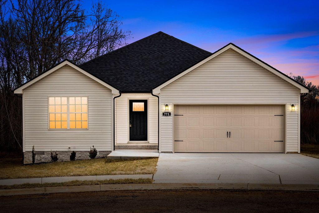 1589 Frederick Dr, Clarksville, TN 37042