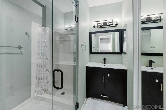 4550 Glacier 7, San Diego, CA 92120