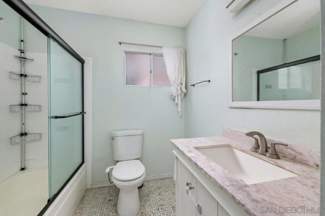 4550 Glacier 7, San Diego, CA 92120