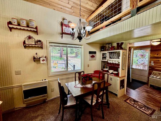 22767 Spruce Lane, Winchester, ID 83555