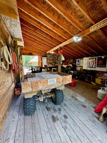 22767 Spruce Lane, Winchester, ID 83555