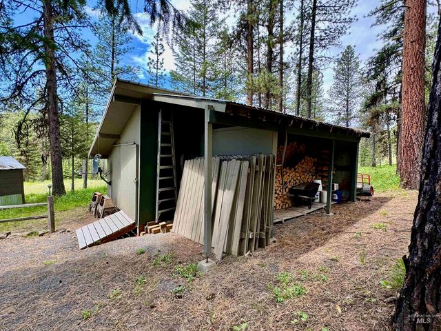 22767 Spruce Lane, Winchester, ID 83555