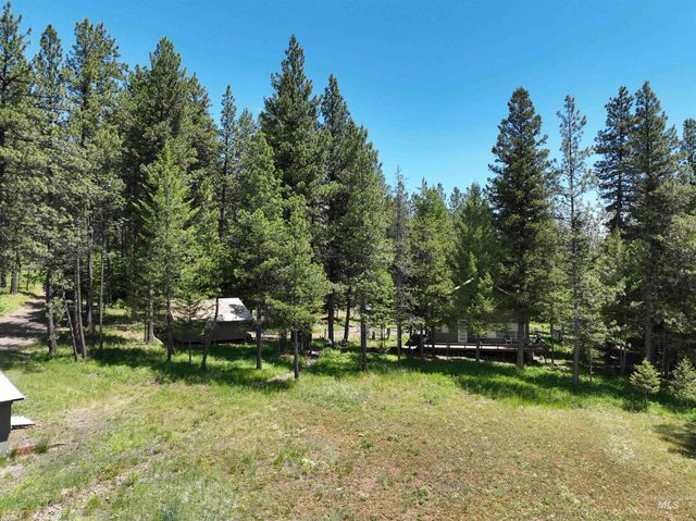 22767 Spruce Lane, Winchester, ID 83555