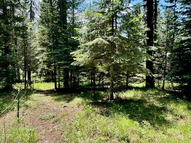 22767 Spruce Lane, Winchester, ID 83555