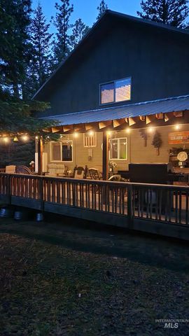 22767 Spruce Lane, Winchester, ID 83555