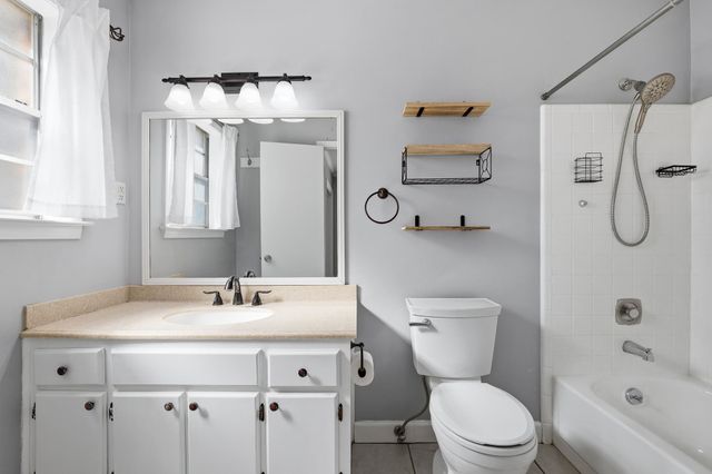 6914 ASPENHILL DR, Bartlett, TN 38135