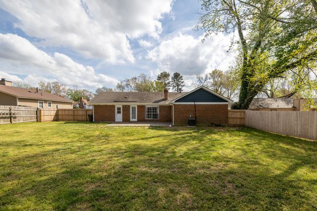 6914 ASPENHILL DR, Bartlett, TN 38135