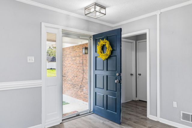 6914 ASPENHILL DR, Bartlett, TN 38135