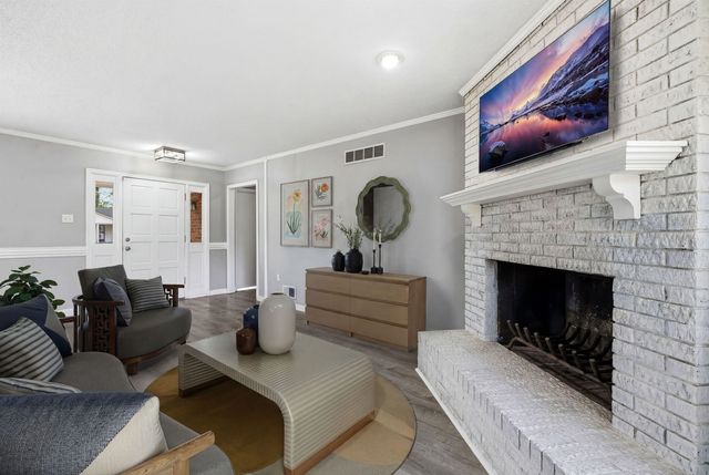 6914 ASPENHILL DR, Bartlett, TN 38135