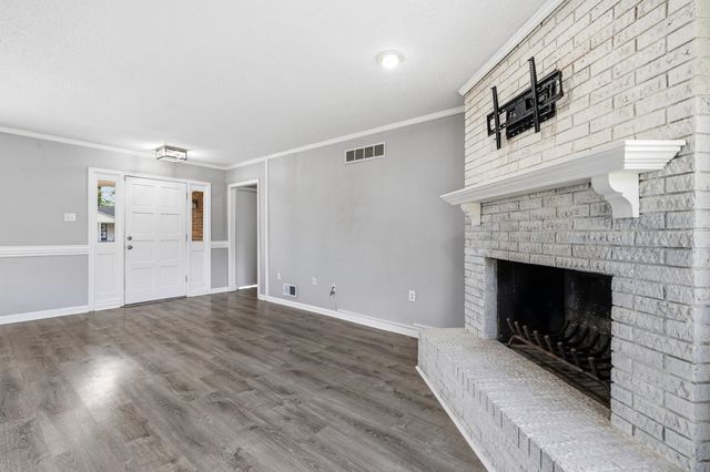 6914 ASPENHILL DR, Bartlett, TN 38135