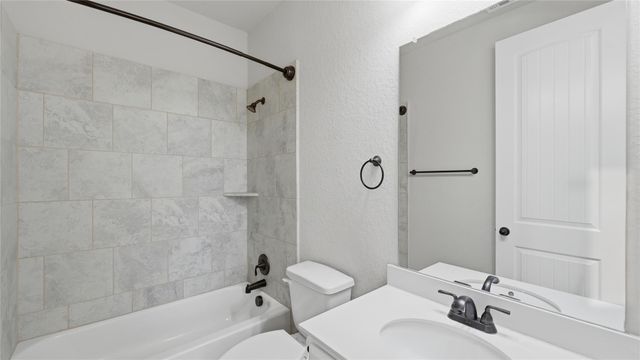 1143 Roaring FLS, New Braunfels, TX 78132