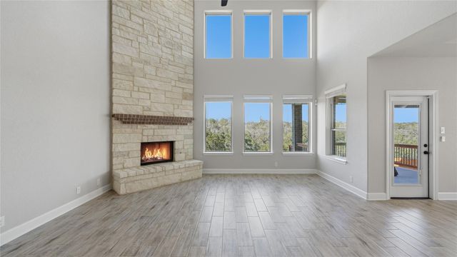 1143 Roaring FLS, New Braunfels, TX 78132