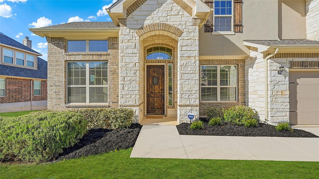 1143 Roaring FLS, New Braunfels, TX 78132