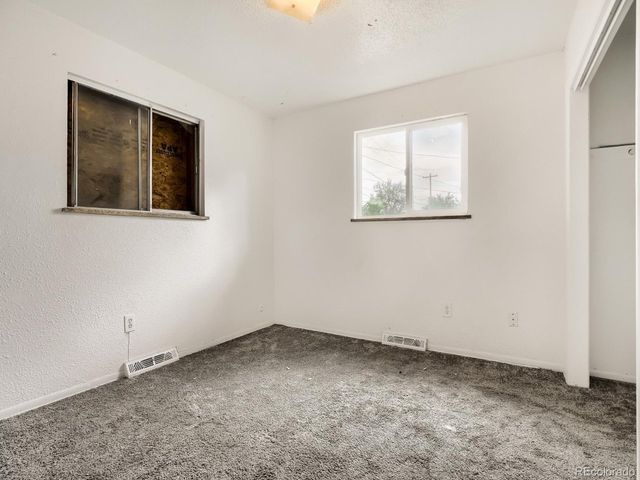 9629 E 19th Ave, Aurora, CO 80010