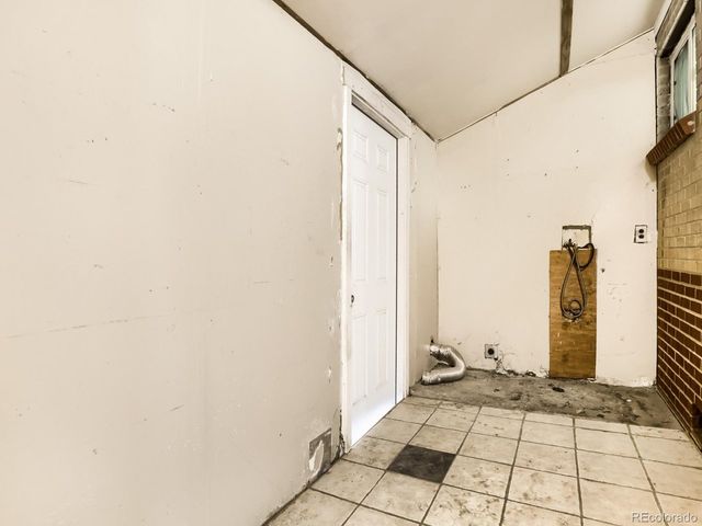 9629 E 19th Ave, Aurora, CO 80010